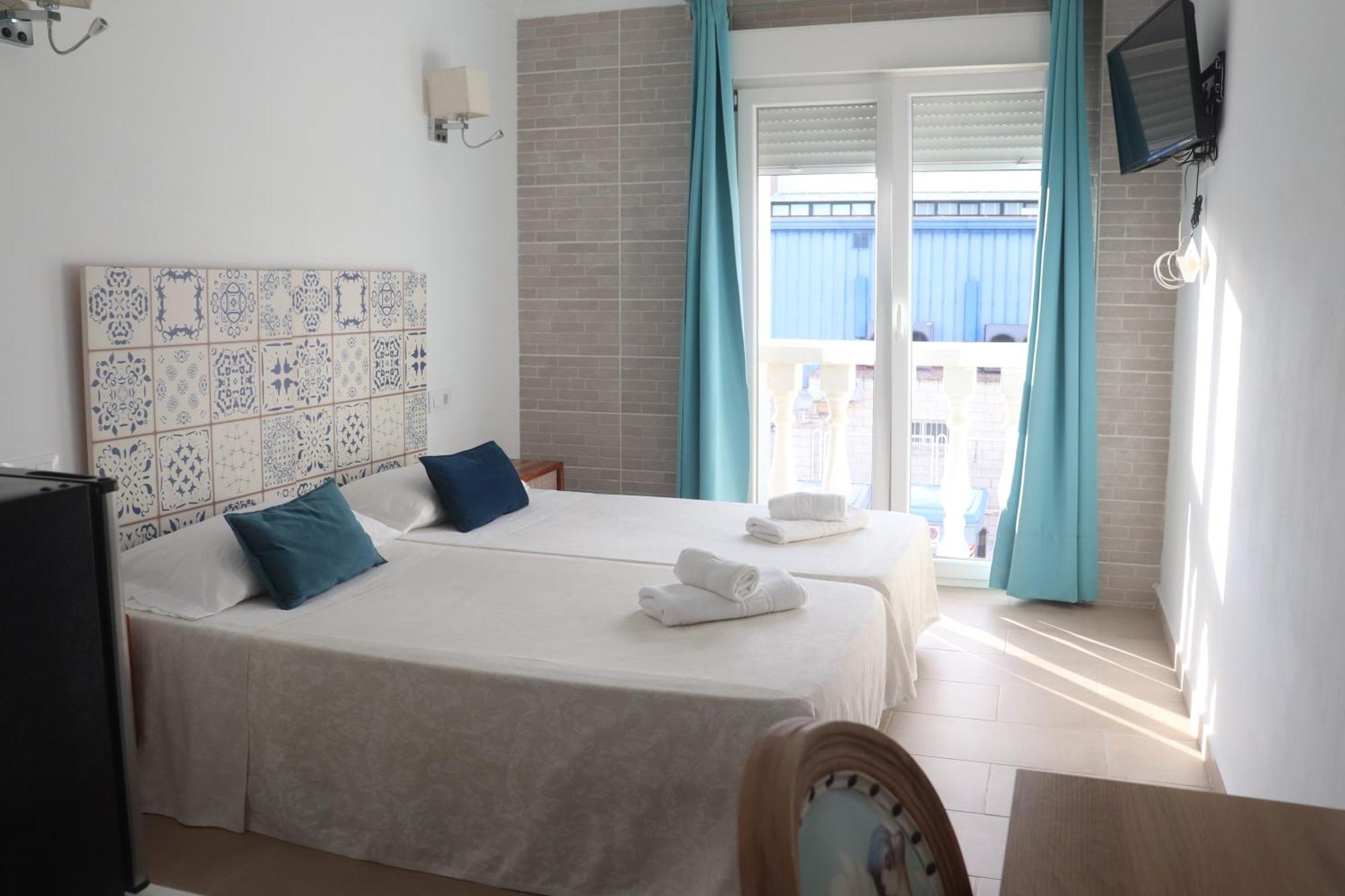 Hotel Кальпе Экстерьер фото